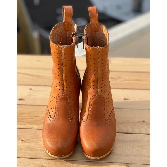 Swedish Hasbeens Women's Perforated Zipper Leather Tan Brown Boot Size 36 / US 6 - Picture 6 of 11